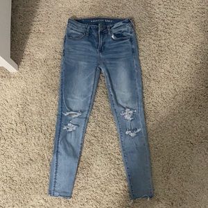 BRAND NEW American Eagle Skinny Jeans